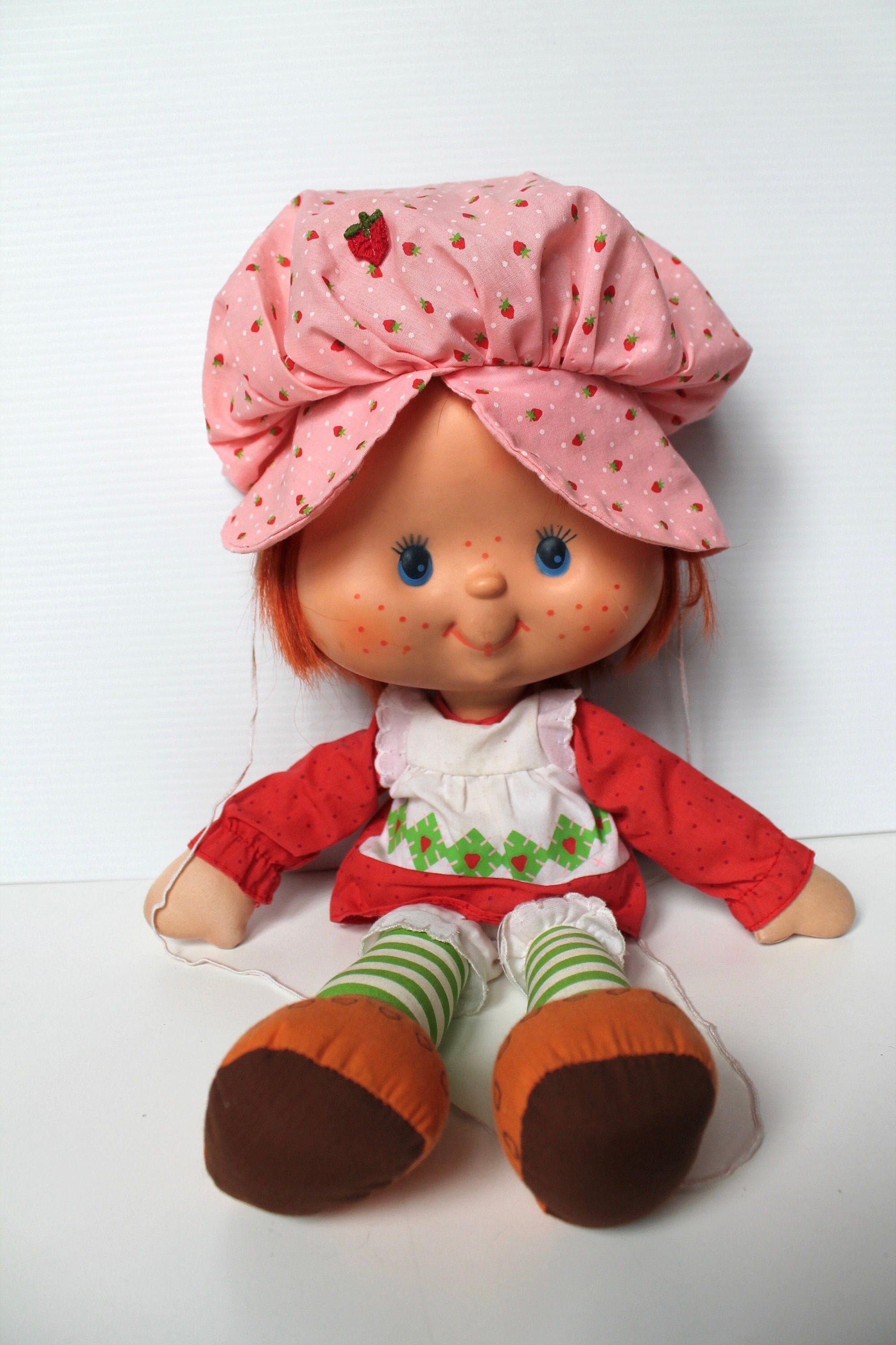 1980 strawberry outlet shortcake doll