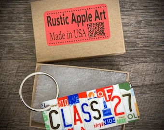 Class of 2027 License Plate Keychain, Class of 2027 gift, Class of 2027 bagtag, Class of 27 keychain