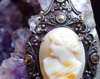 Beautiful Art Deco Sterling Shell Marcasite Flapper Lady Cameo Vintage Pendant