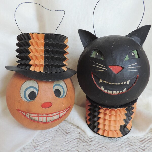 Paper Mâché Halloween Cat Accordion Treat Bucket Primitive Style