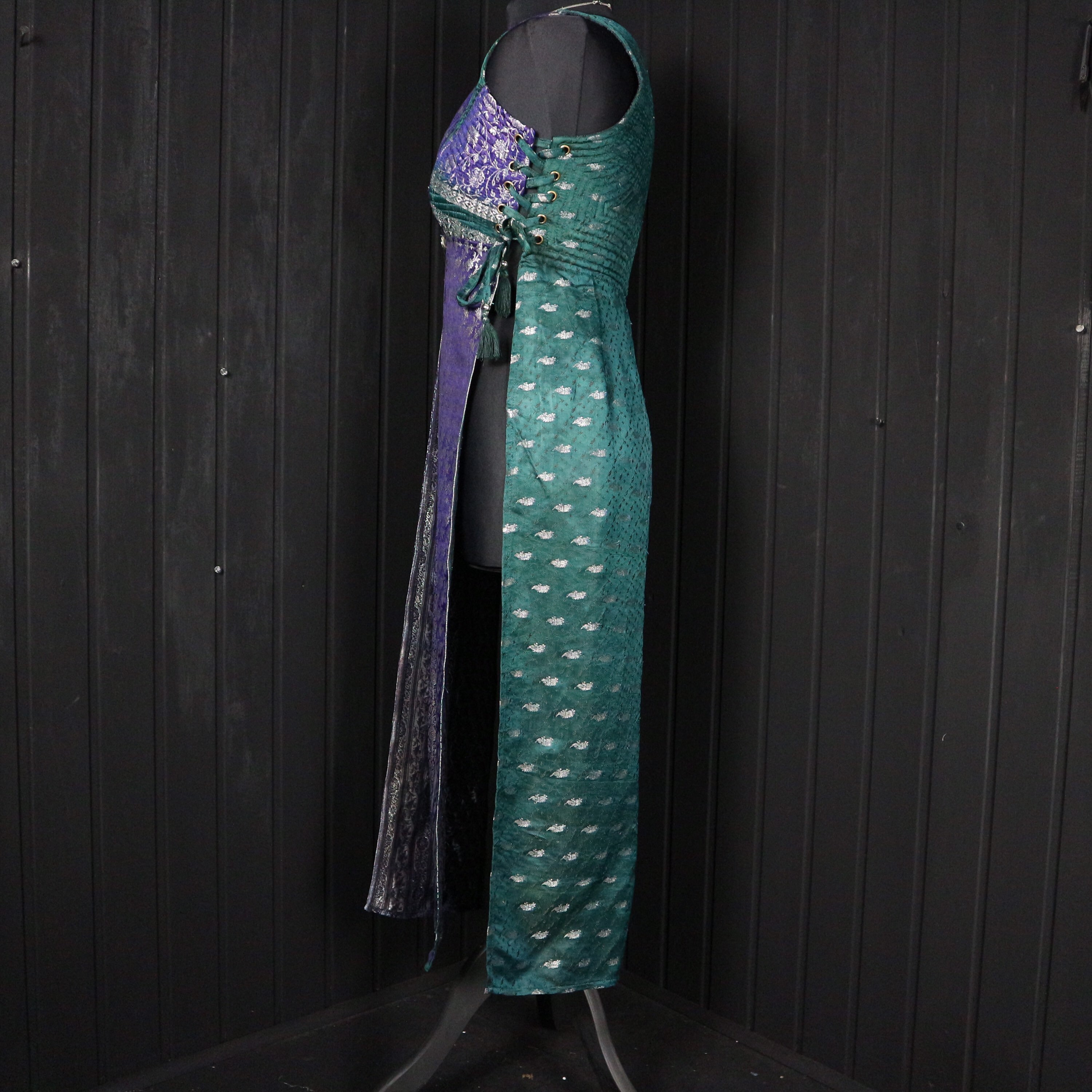 KERALA S-M bust 32 Priestess Dress 