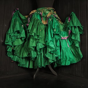 PHINARA - 28"-48" Waist Adjustable VAGABOND Skirt- Length 37", Colourful Silk Full Tiered Cosplay Skirt, Larp, RenFaire, Costume