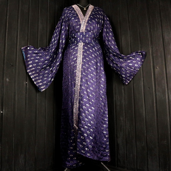 silk wrap dressing gown FINESSE - Size S-XL Goddess Robe - Open V Back, Bridal Dressing Gown, Silk  Wrap Luxury Loungewear, Holiday Cover Up, Nightwear, 1 Size