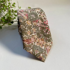 Liberty London Erdbeerdieb Herren-Krawatte - William Morris Grün Pink