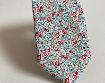 Gravata floral Eloise da Liberty London – Gravata de algodão feita à mão