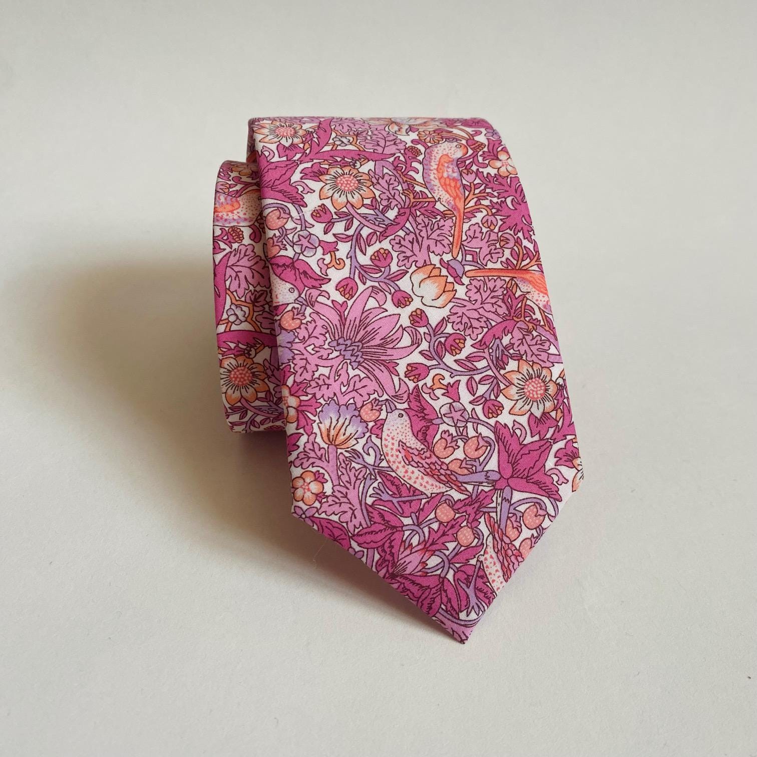 "Liberty London ""Erdbeerdieb"" maßgeschneiderte Herren Krawatte - Pink Mauve Pfirsich William Morris Skinny, Slim, Classic Krawatte Einstecktuch / Hochzeit