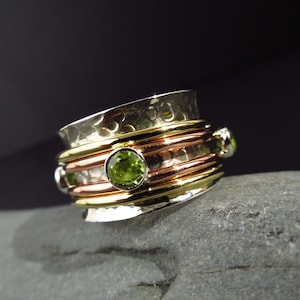 Meditation Ring Spinner Silver Ring Peridot Ring Friendship Spinner Ring Unisex Spinner Stone Ring Peridot Relaxation Ring Yoga Size 10
