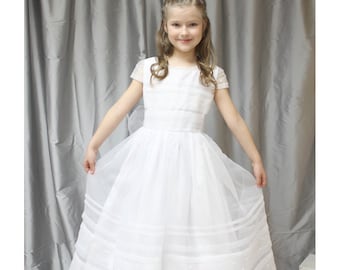 LUXURY First Communion Dress for Girl. Spanish european style. White organza and cotton lace. Short sleeves with polke embroidery dots