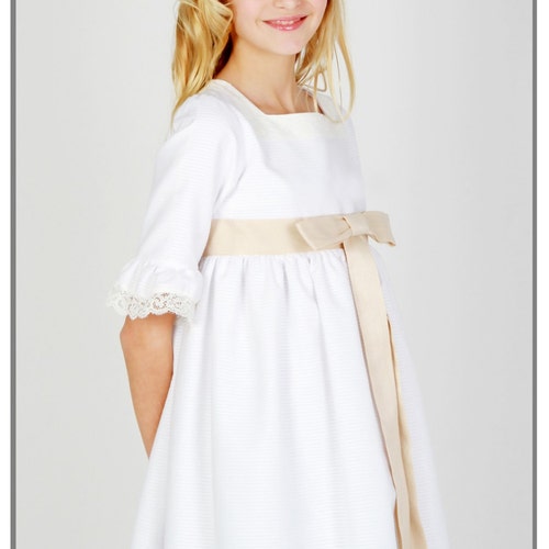green emerald velvet dress Amazon.com: OLAIFE Empire Waist Satin Princess Pageant Gowns Sleeveless A- line Reception Dress with Bow Cowl Neck Pleated Long First Communion Dress  2025 Baby Blue-2: Clothing, Shoes & Jewelry
