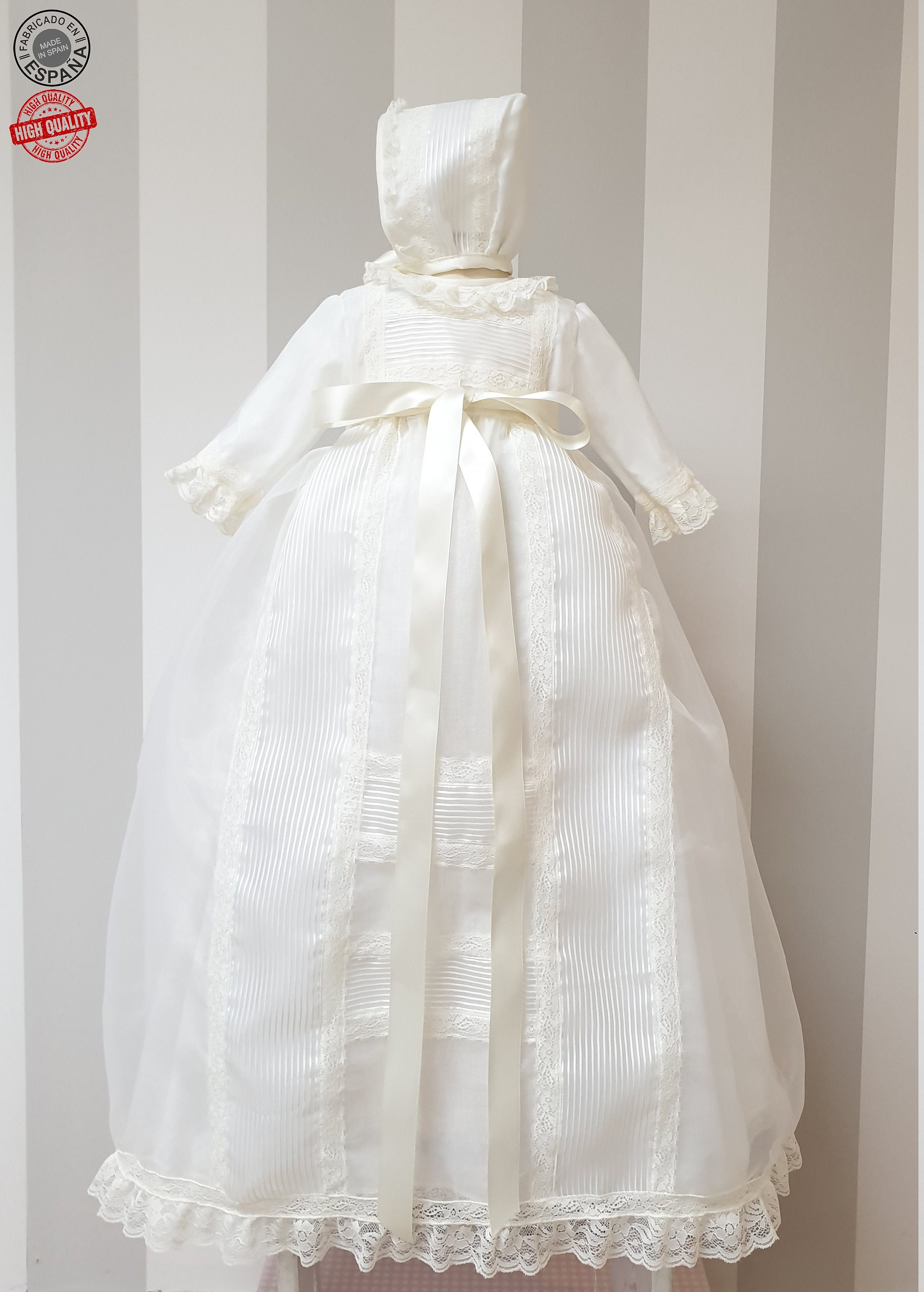 Matching bonnet included Classic baby christening dress made in Spain with matching hat Baby Baptism gown made in ivory organza and lace Clothing Unisex Kids Clothing Unisex Baby Clothing Clothing Sets 