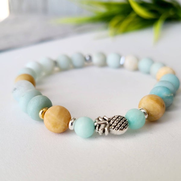 Amazonite stone bracelet with pineapple charm-handmade in quebec-gift woman- 2 tones silver and gold-summer