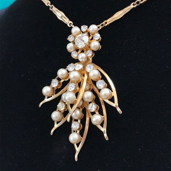 Vintage Faux Pearl Clear Rhinestone Pendant Neckl… - image 4