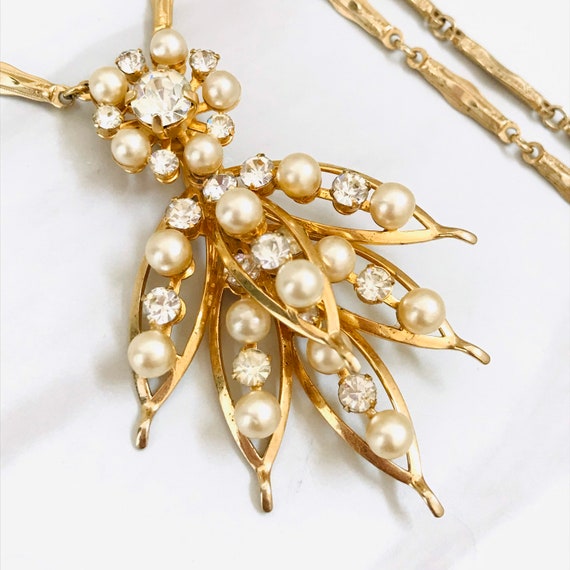 Vintage Faux Pearl Clear Rhinestone Pendant Neckl… - image 3