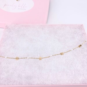 Bransoletka na kostkę z pereł, biżuteria boho, biżuteria minimalistyczna, bransoletka na kostkę dla kobiet, biżuteria letnia, prosta bransoletka na kostkę z łańcuszkiem, biżuteria z pereł
