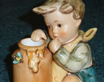 Honey Lover Goebel Hummel Figurine #312/I TMK7 - Little Boy Eating Honey With Bumble Bees MINT CONDITION With Box - Christmas Gift!