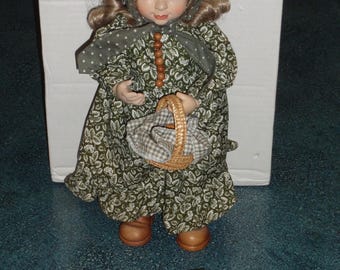 ANRI Sarah Kay Limited Edition Katherine Wood Handcarved Doll- 13