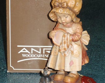 Excellente figurine ANRI Sarah Kay en bois sculpté à la main