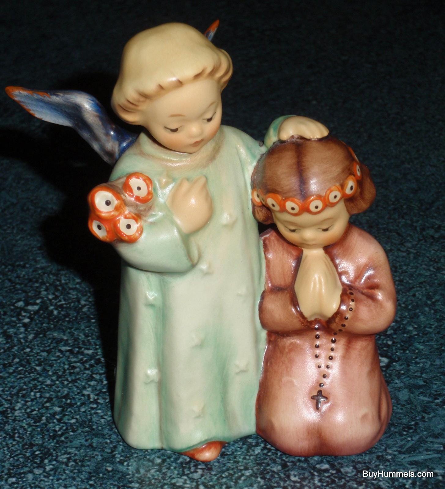 Goebel Ange Câlin 14 Cm - Figurine Décorative Noël Faïence Bordeaux