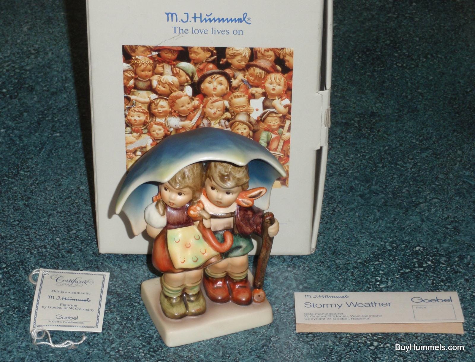 Stormy Weather Hummel Figurine #71 2/0 Boy & Girl Under Umbrella