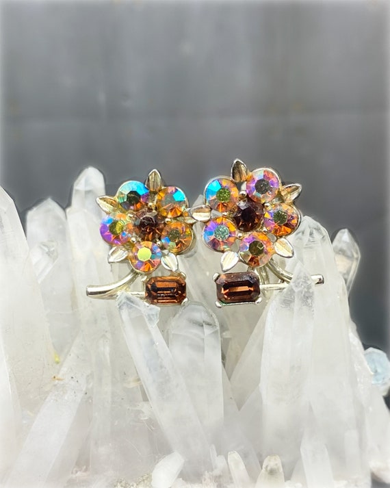 Vintage Signed Lisner Crystal Floral Earrings~Cry… - image 2