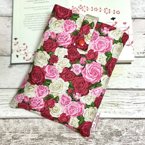 Roses Book Sleeve, Summer Garden Book Buddy, Indie Book Gift, Bookstagram Props, Red Pink Padded Book Cover, Pretty Floral Book Pouch