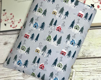 Snow Lodge Book Sleeve: Padded Cotton Book Protector