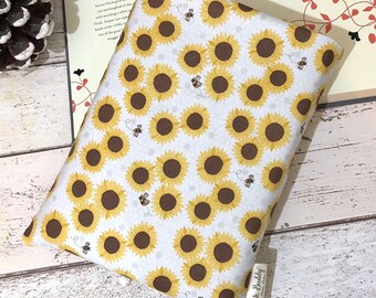 LAST CHANCE Ivory Sunflower Bees Book Buddy, Nature Book Sleeve, Garden Reading Gift, Choose your Size Book Buddy, Padded Book Bag