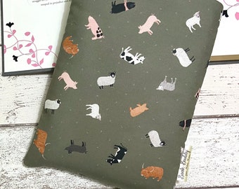 Mini Farm Book Buddy, Highland Cow Book Sleeve, Animals Protective Book Cover,  Pigs Cows Sheep Reader Gift, British Countryside Bag