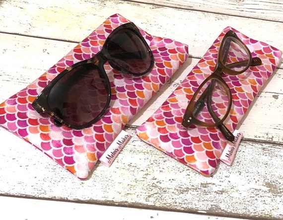 Étui à lunettes rose sirène, pochette rembourrée pour lunettes de soleil,  sac à lunettes unique, accessoires écailles scintillantes, cadeau lecture  pour elle -  France