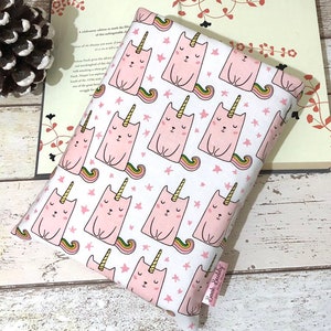 Custodia per libri Unicat rosa, custodia imbottita per libri, Caticorn Book Buddy, unicorni e gatti, corna dorate metallizzate, copertina rosa. Accessorio per libri