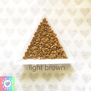 Light Brown Color Flatback Rhinestones - 3MM (5 grams about 800pcs) (Sku R9021)