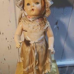 Vintage 19&quot; E.I.H CO. INC. Doll