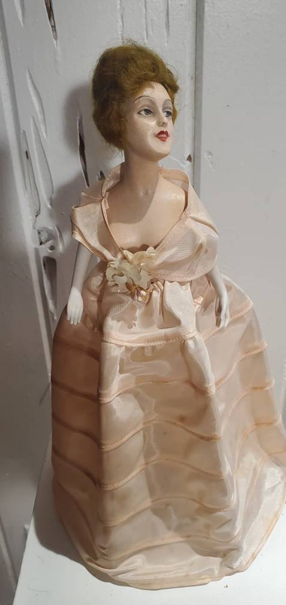 1930年代のアンティークコンポジションブルドワールハーフドールランプ