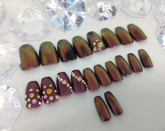 chrome nails| crystal  nails| press on ombre nails| glue on coffin nails| short coffin| trendy nails| copper gel nails| glue on nails| nails