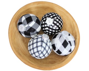 Black and White Plaid Christmas Ornaments.  Set. Rustic Christmas, Cabin Holiday, Tree Decoration, Christmas Ball Buffalo Plaid Ornament