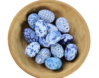 Oeufs bleus et blancs, oeufs inspirés de chinoiserie de tissu, décor de Pâques de ferme, décor à la maison de ressort, Pâques, remplisseur de panier