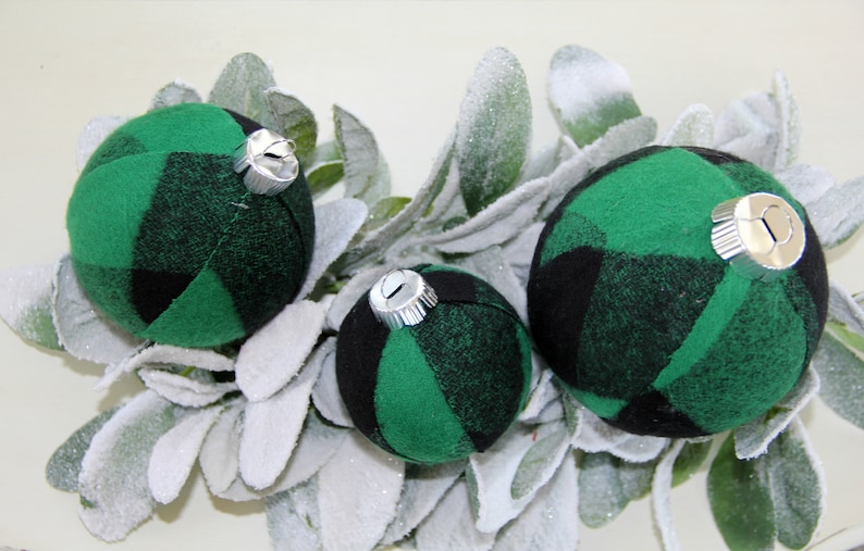 Cabin Holiday Tree Decor Modern Christmas Decor Flannel Christmas Ball Farmhouse Green and Black Buffalo Plaid Christmas Ornaments