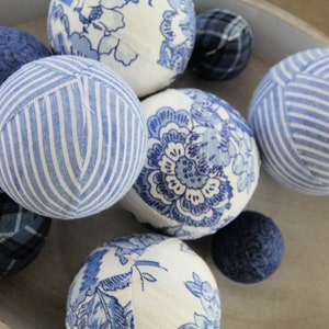 Chinoiserie Rag Balls, Blue and White, Spring Home Decor Accents, Seersucker image 2