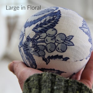 Chinoiserie Rag Balls, Blue and White, Spring Home Decor Accents, Seersucker image 4