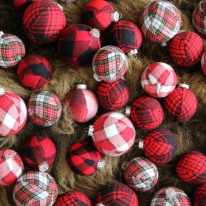 Plaid Christmas Ornaments: Jumbo Fabric Set