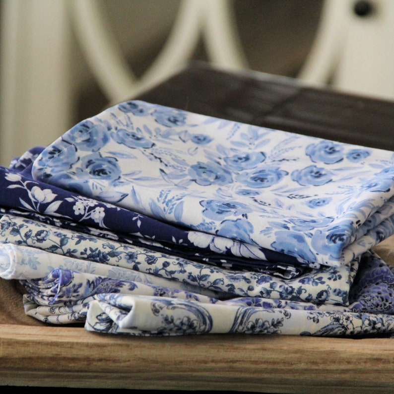 Chinoiserie Cotton Napkins, Blue and White, Set image 4