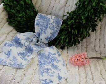 Mother's Day Wreath Sash Gift Set, Blue Toile Wreath Scarf, French Country