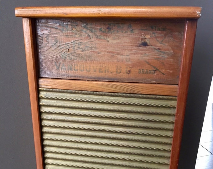 Vintage WASHBOARD, the Skeena Mountain Brand, Western Broom