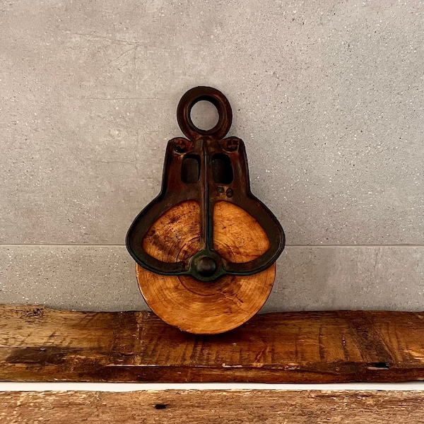 Antique BARN PULLEY, Large Wood & Iron Pulley, Industrial Farmhouse Decor, Industrial Pulley, Primitive Barn Tool, Steampunk Pulley Light