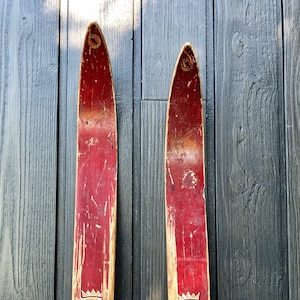 Vintage 1960s ESKO JARVINEN SKIS, Made in Finland, 75 Vintage 1960s ESKO JARVINEN SKIS, Made in Finland, 75
