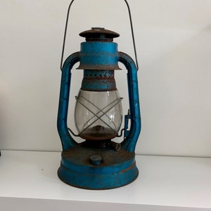 Vintage Dietz AIR PILOT LANTERN, No. 8, Rusted Weathered