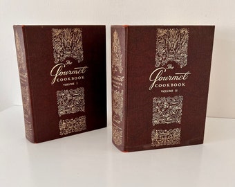 1971 Gourmet Cookbook: Vintage Hardcover with Color Photos