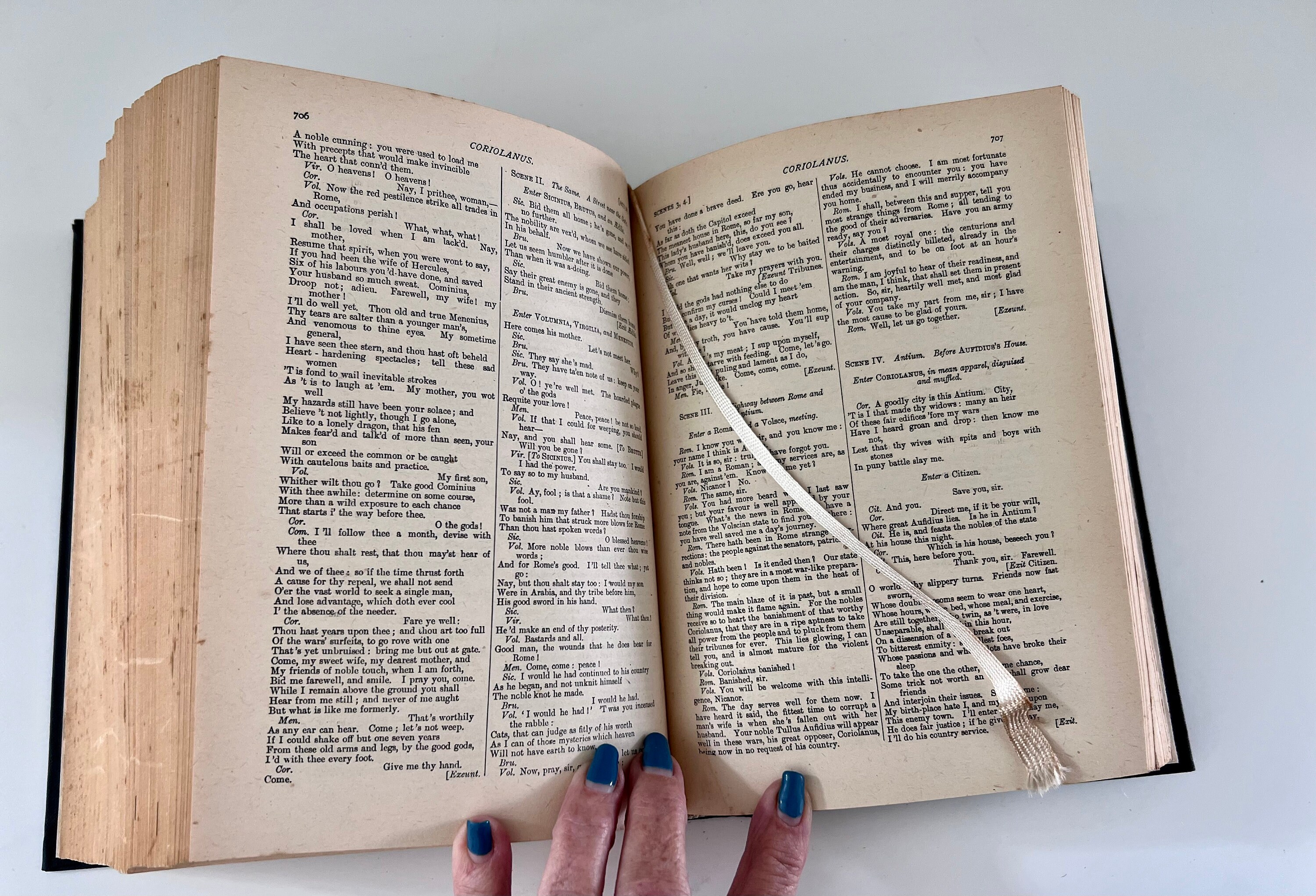 Vintage 1964 Shakespeare Complete Works: Abbey Library