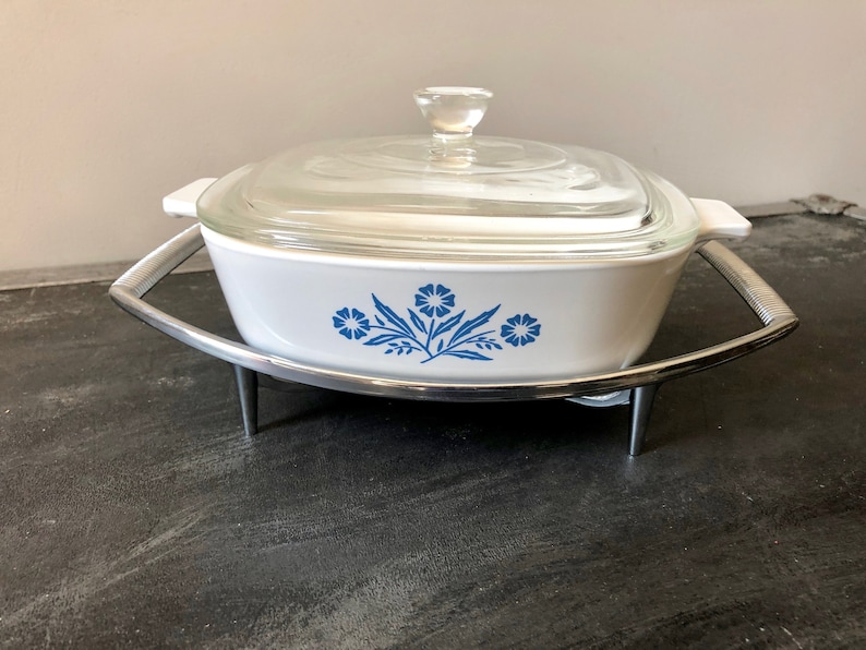 Corning Ware Blue Cornflower dish with lid and trivet