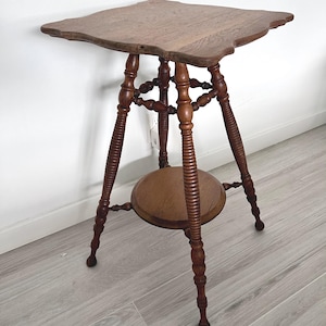 Vintage CARVED SIDE TABLE, Solid Oak Hand Turned  Legs, Wood Side Table or Plant Stand, Antique Hand Carved Table with Round Bottom Shelf